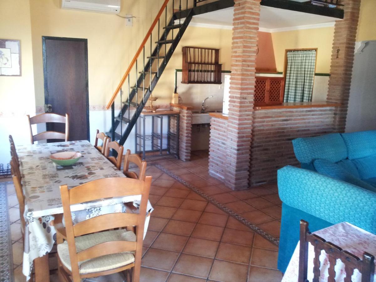 Casa Rural La Rosa De Los Vientos フエンテ・デ・ピエドラ エクステリア 写真