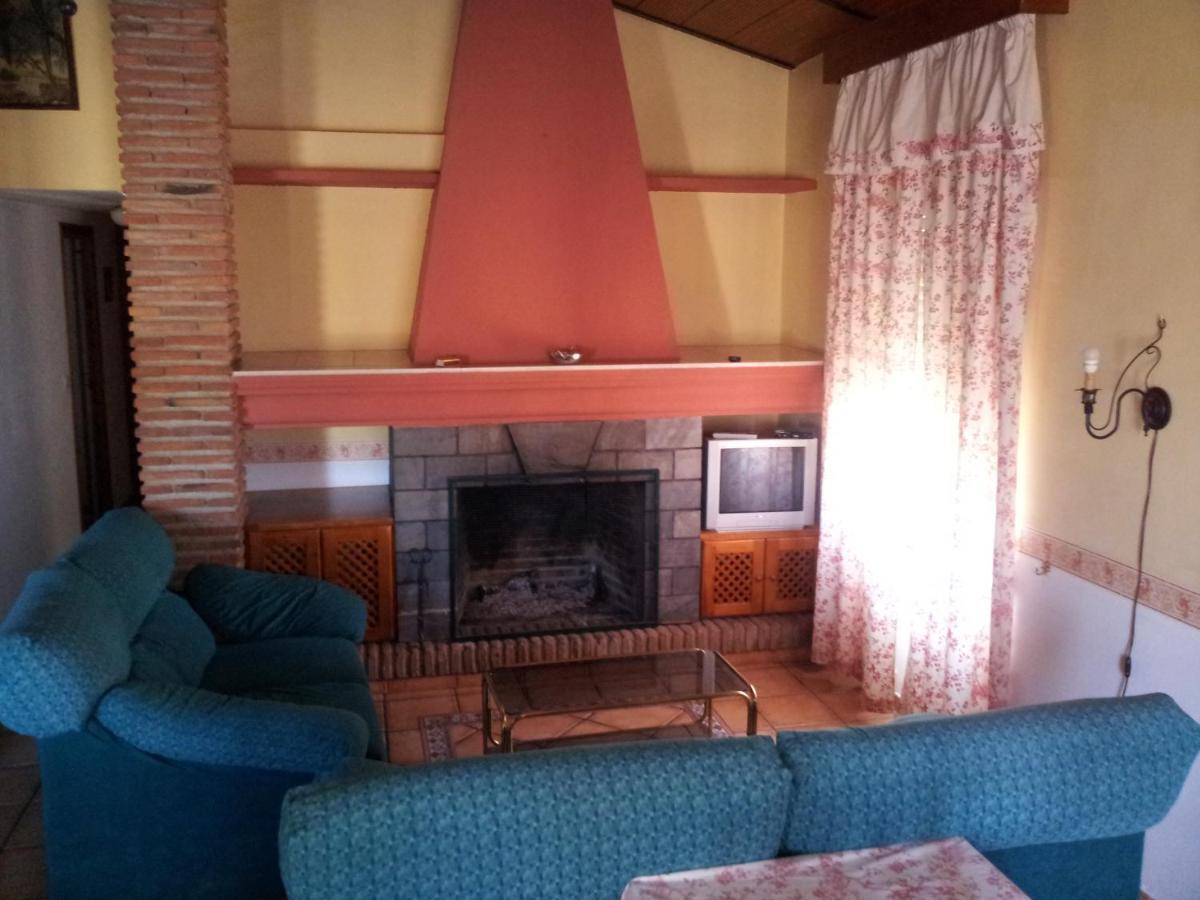 Casa Rural La Rosa De Los Vientos フエンテ・デ・ピエドラ エクステリア 写真